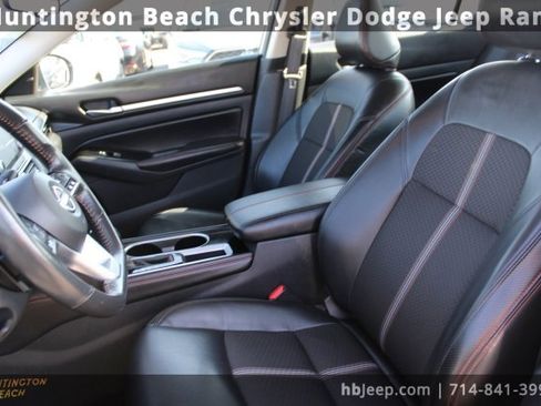 Used 2024 Nissan Altima 2.5 SR image 28