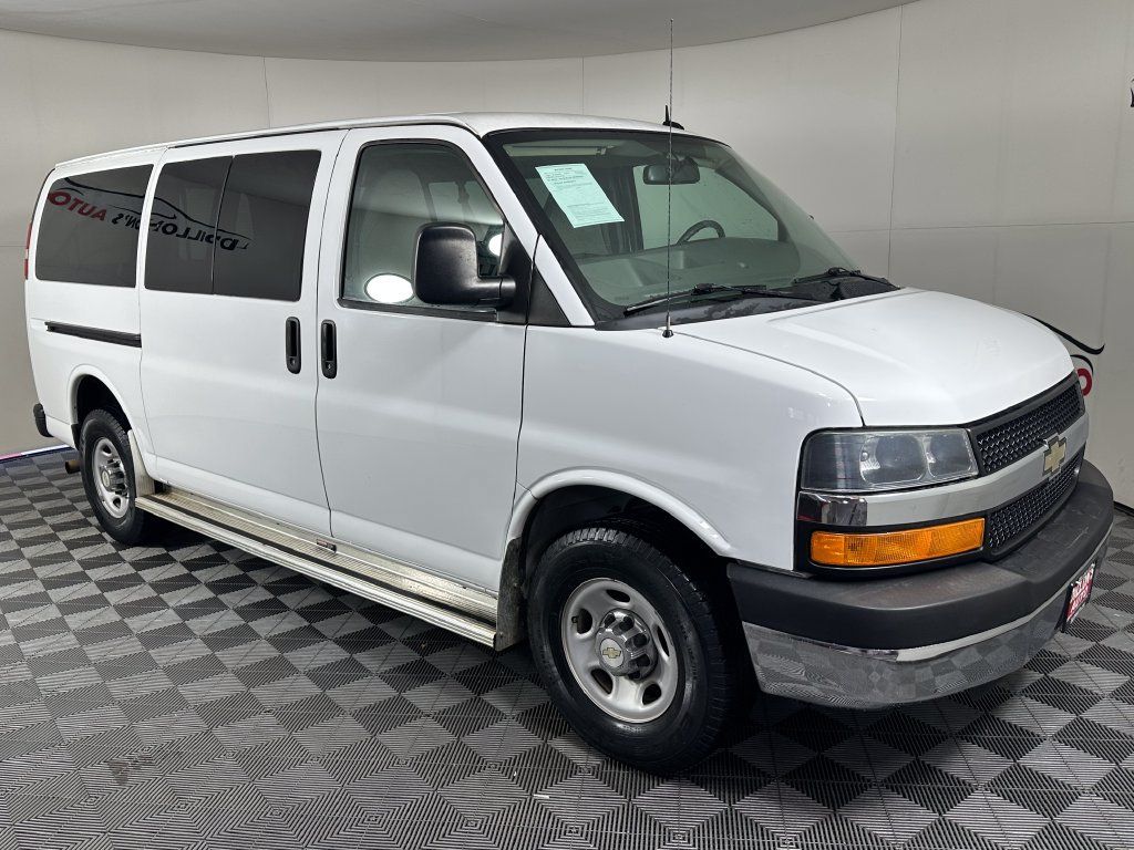 Used 2015 Chevrolet Express 3500 LT w/ LT Preferred Equipment Group RWD image 11