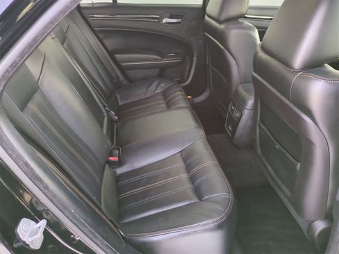 Used 2016 Chrysler 300 S w/ 300S Premium Group image 21