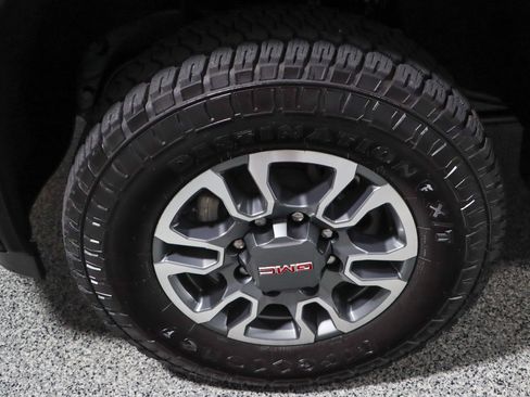 Used 2024 GMC Sierra 2500 SLE w/ SLE Convenience Package AWD/4WD image 11
