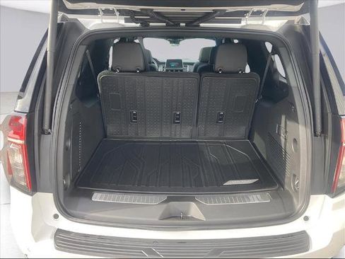 Used 2024 Chevrolet Suburban Premier w/ Premium Package image 13