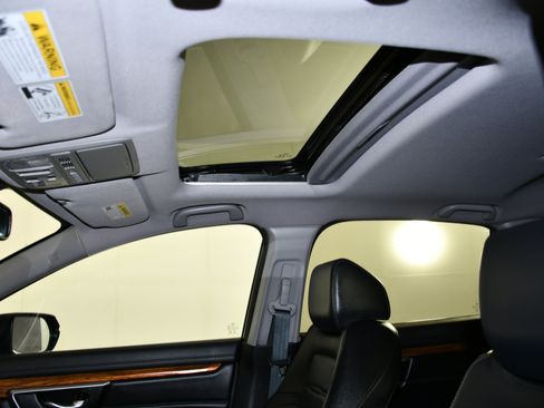 Used 2020 Honda CR-V Touring image 41