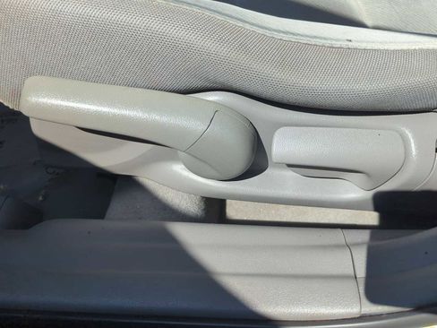 Used 2010 Honda Civic LX image 17