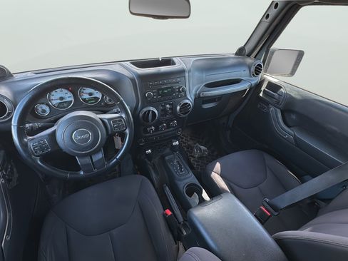 Used 2014 Jeep Wrangler Unlimited Sport w/ Power Convenience Group AWD/4WD image 16