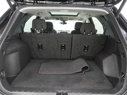 Used 2018 Chevrolet Equinox LT w/ Sun & Infotainment Package AWD/4WD image 9