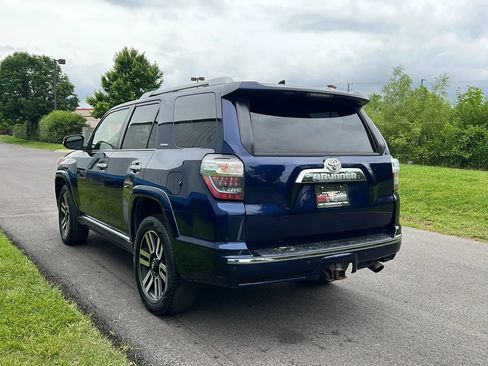 Used 2017 Toyota 4Runner Limited AWD/4WD image 7