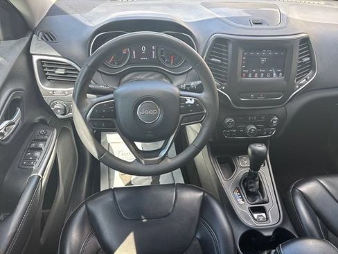 Used 2020 Jeep Cherokee Latitude Plus FWD image 26