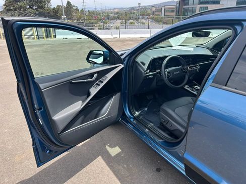 Used 2024 Kia Niro Wind FWD image 9