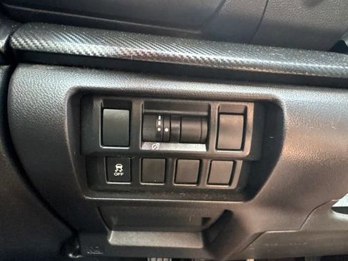 Used 2018 Subaru Impreza 2.0i AWD/4WD image 25