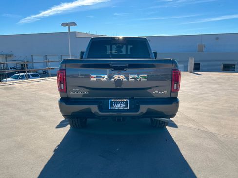 New 2025 RAM 2500 Laramie AWD/4WD image 4