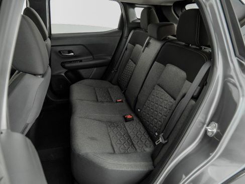 Used 2025 Nissan Kicks SV image 35