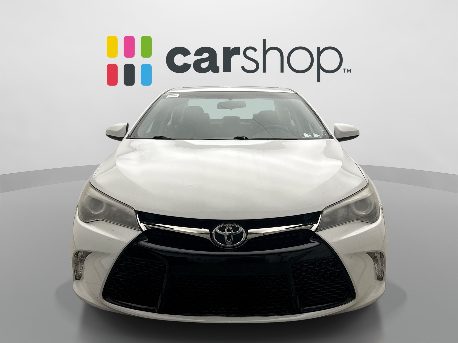 Used 2015 Toyota Camry SE w/ Moonroof Package FWD image 5