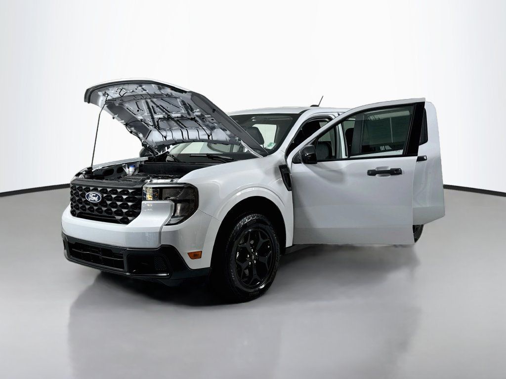 Used 2025 Ford Maverick XLT w/ XLT Luxury Package AWD/4WD image 16