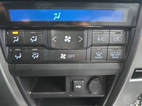 Used 2023 Toyota 4Runner TRD Sport AWD/4WD image 26