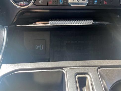 Certified 2022 Ford F150 Raptor w/ Raptor 37 Performance Package AWD/4WD image 33