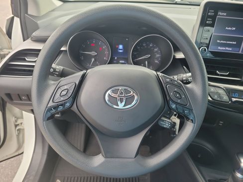 Used 2021 Toyota C-HR LE FWD image 22