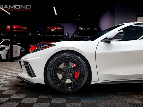 Used 2022 Chevrolet Corvette Stingray Coupe w/ Z51 Performance Package image 9