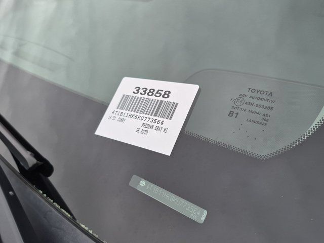 Certified 2019 Toyota Camry SE FWD image 18