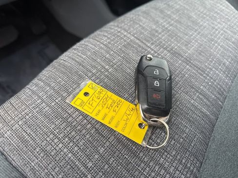 Used 2024 Ford F250 XLT w/ FX4 Off-Road Package image 35