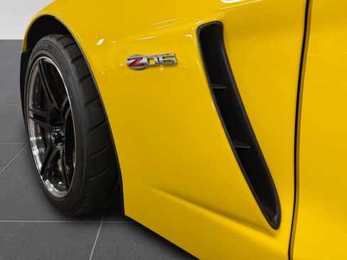 Used 2007 Chevrolet Corvette Z06 w/ Preferred Equipment Group RWD image 42