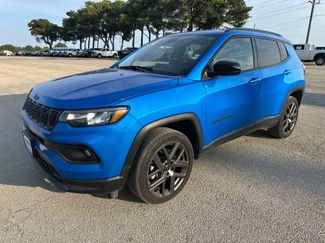 Used 2026 Jeep Compass Latitude AWD/4WD video 1