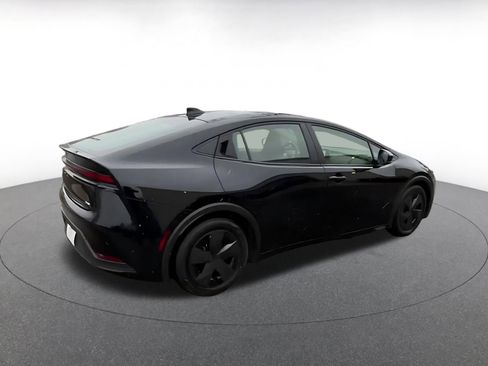 Used 2025 Toyota Prius LE image 14