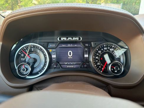 Used 2019 RAM 1500 Laramie image 27