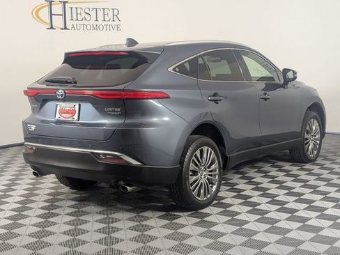 Used 2022 Toyota Venza Limited AWD/4WD image 7