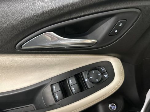 Used 2020 Buick Encore GX Select AWD/4WD image 11