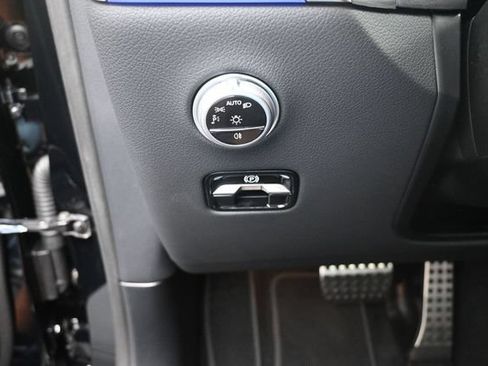 Used 2026 Mercedes-Benz GLC 300 image 16