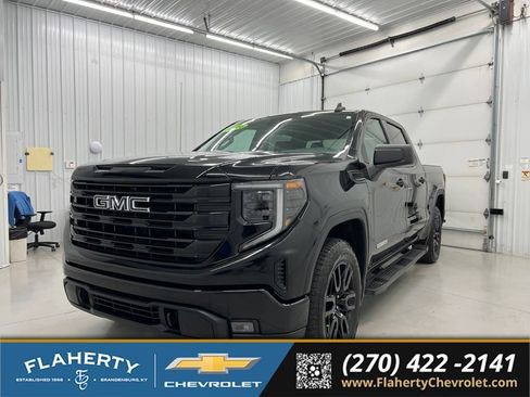 Used 2024 GMC Sierra 1500 Elevation w/ LPO, Elevation Black Package AWD/4WD image 6