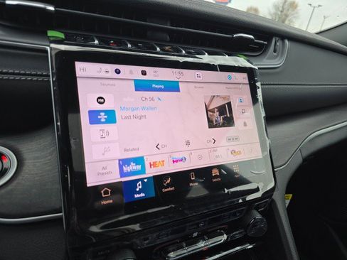 New 2025 Jeep Grand Cherokee Limited image 36