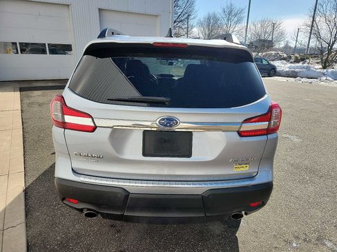 Used 2022 Subaru Ascent Limited w/ Technology Package image 5