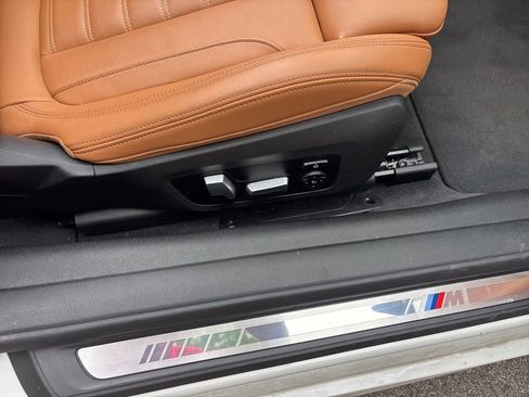Used 2021 BMW 430i Convertible w/ M Sport Package RWD image 34