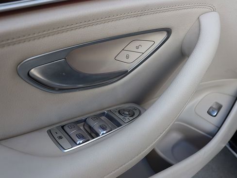 Used 2020 Mercedes-Benz E 450 4MATIC Wagon image 57