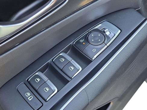 New 2026 Kia Sorento S w/ S Panoramic Sunroof Package FWD image 16