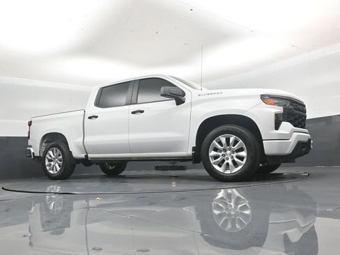 Used 2022 Chevrolet Silverado 1500 Custom RWD image 37