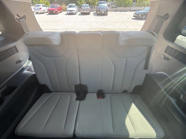 Used 2025 Hyundai Palisade SEL FWD image 10