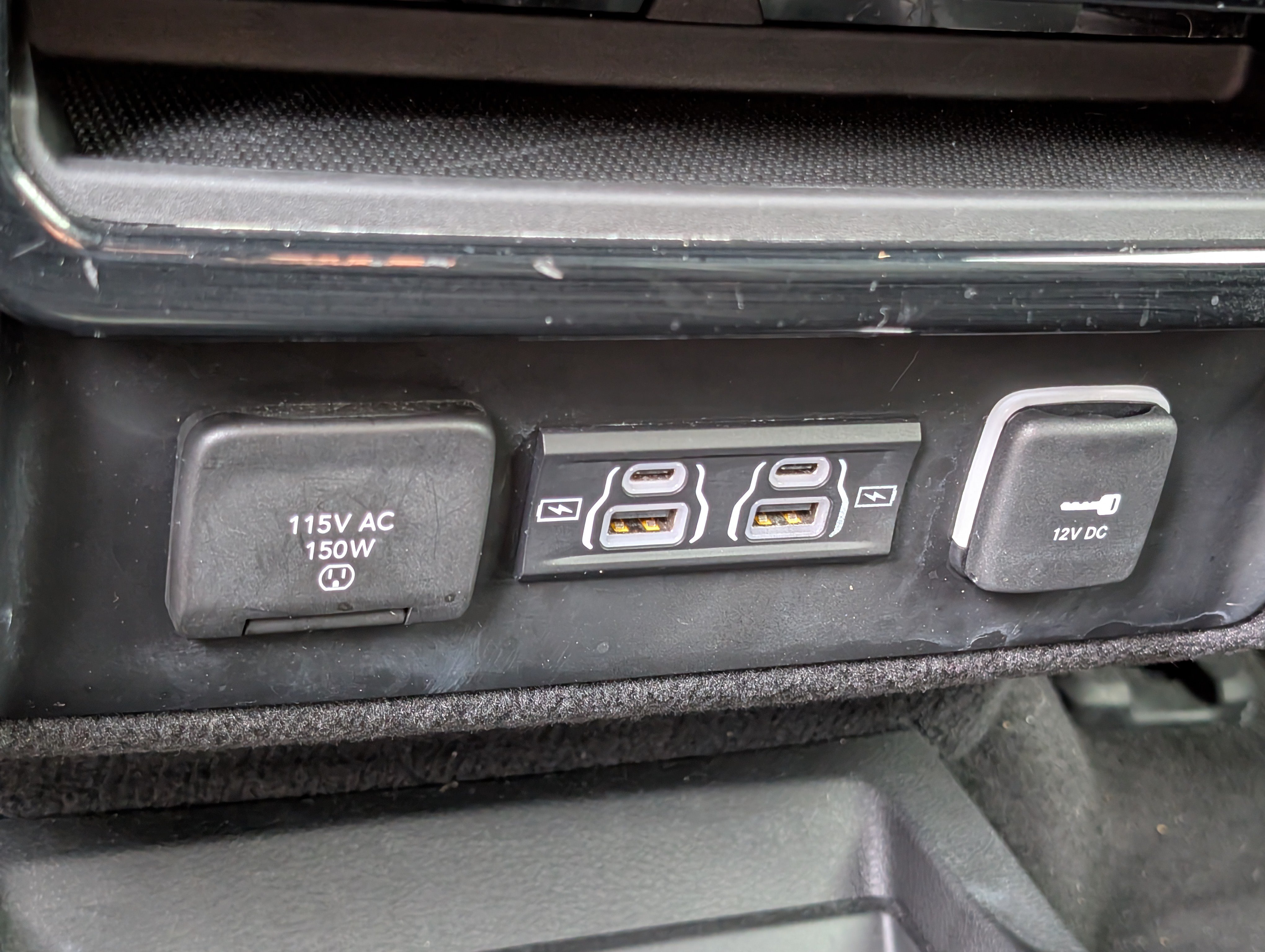 Used 2024 Jeep Wagoneer Series II AWD/4WD image 18