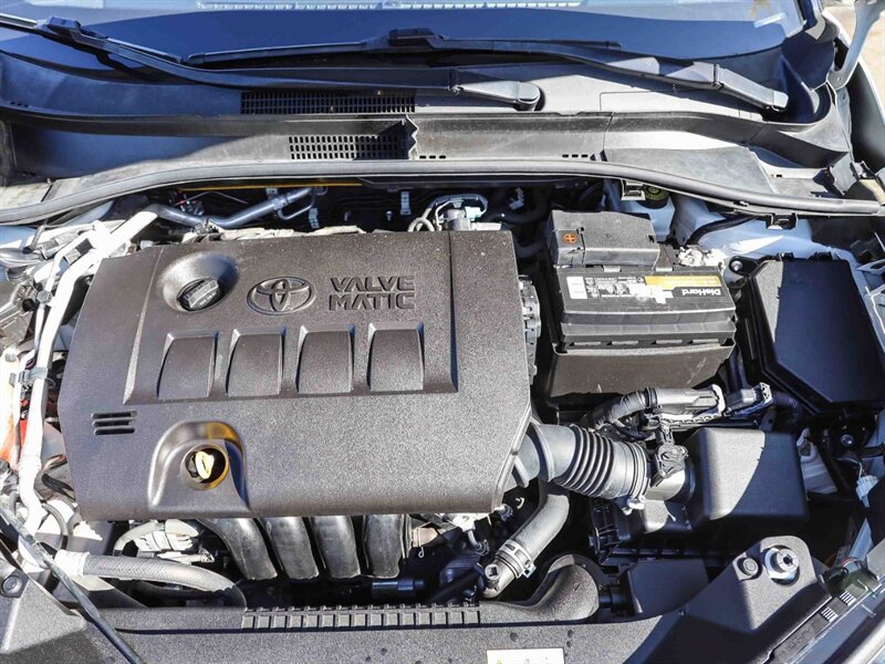 Used 2019 Toyota C-HR LE FWD image 33