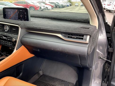 Used 2022 Lexus RX 350L FWD w/ Premium Package image 17