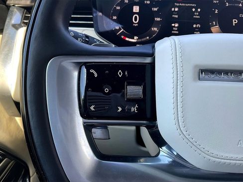Used 2023 Land Rover Range Rover SE image 10
