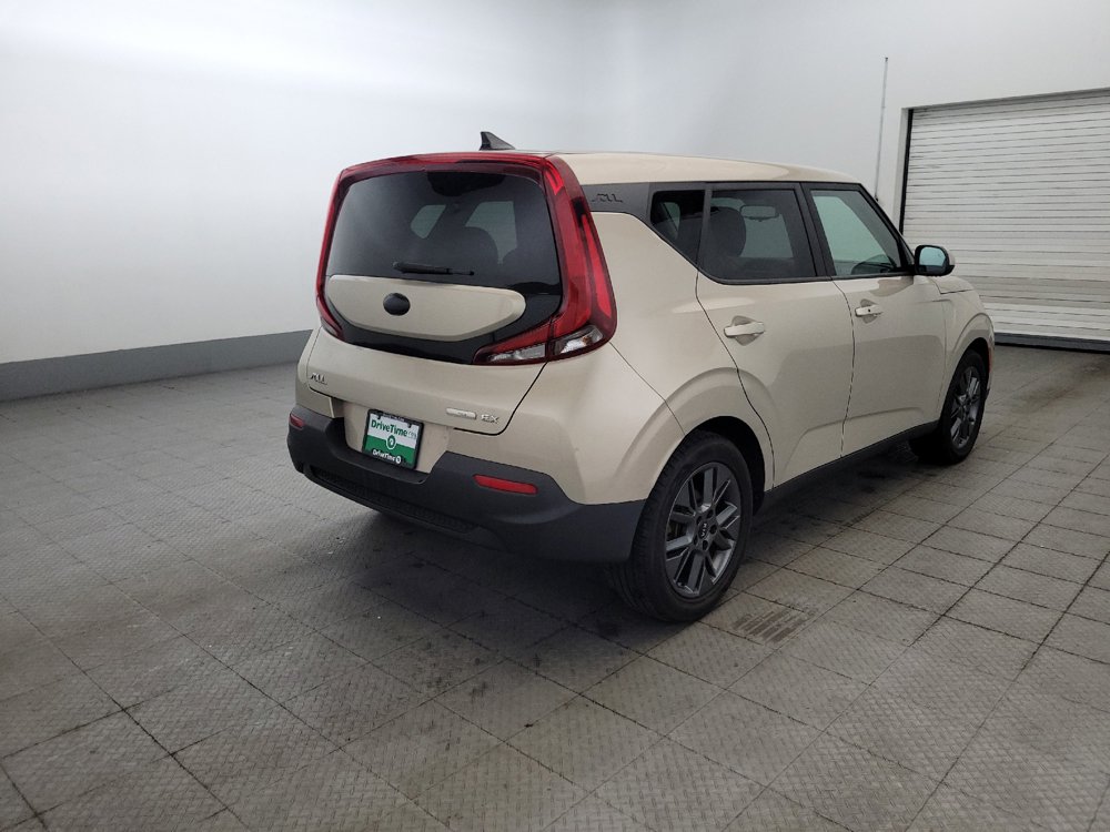 Used 2020 Kia Soul EX FWD image 9