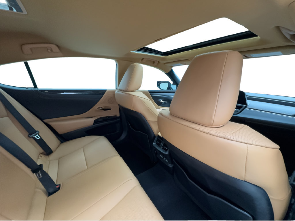 Used 2024 Lexus ES 350 w/ Accessory Package (Z1) FWD image 30