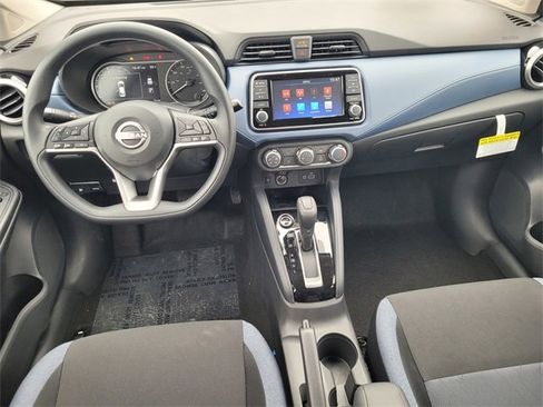 New 2025 Nissan Versa SV image 7