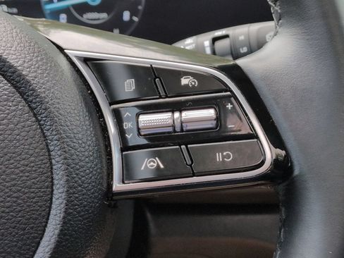Certified 2024 Kia Seltos EX AWD/4WD image 32