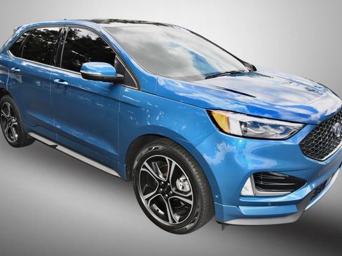 Used 2019 Ford Edge ST w/ Equipment Group 401A AWD/4WD image 9