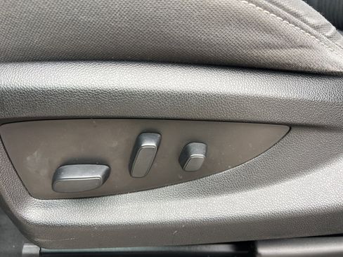 Used 2019 Chevrolet Tahoe LS image 23