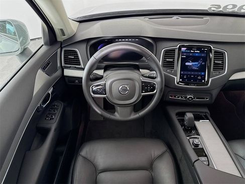 Certified 2024 Volvo XC90 B5 Core w/ Protection Package Premier image 23