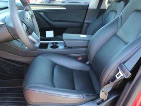 Used 2023 Tesla Model Y Long Range AWD/4WD image 9